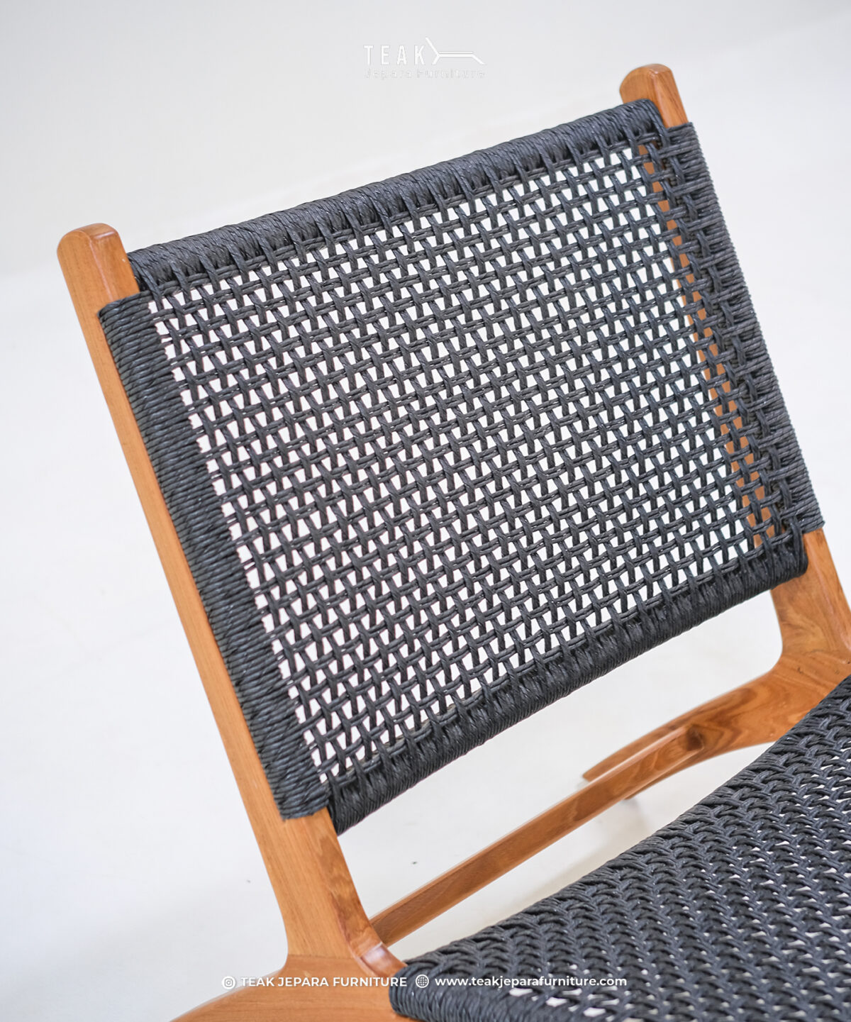 TEAK OUTDOOR AMALFI LOUNGE CHAIRS