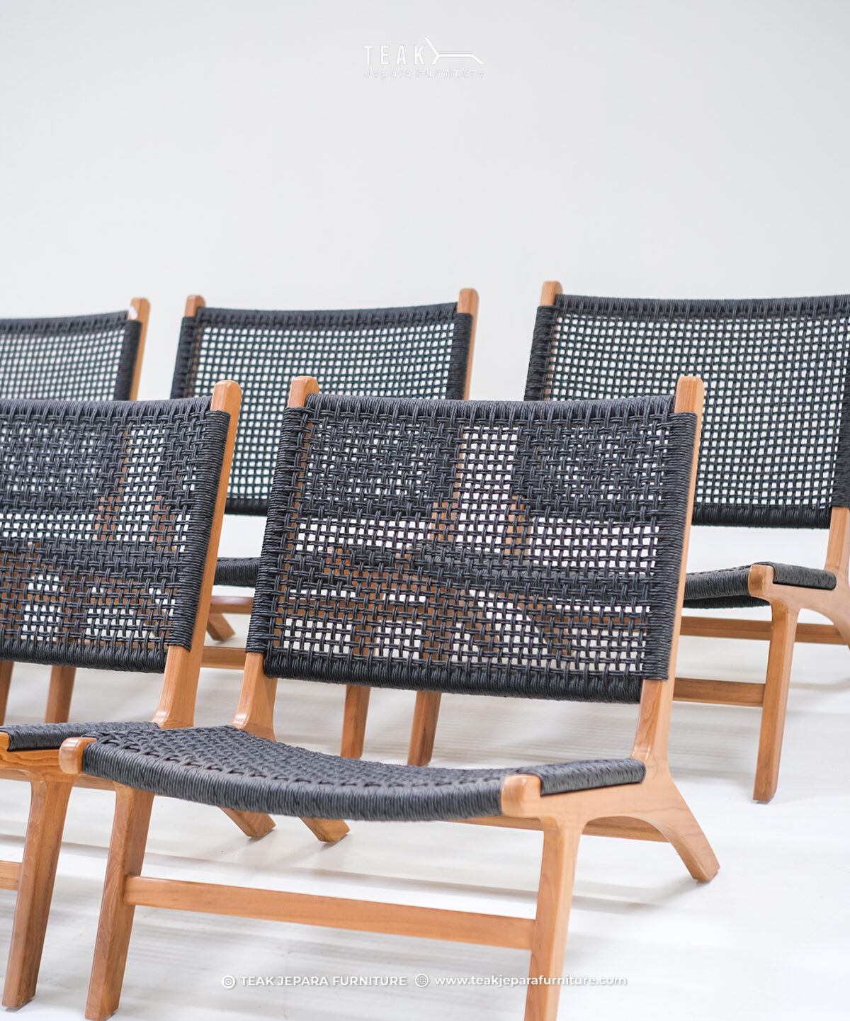 TEAK OUTDOOR AMALFI LOUNGE CHAIRS