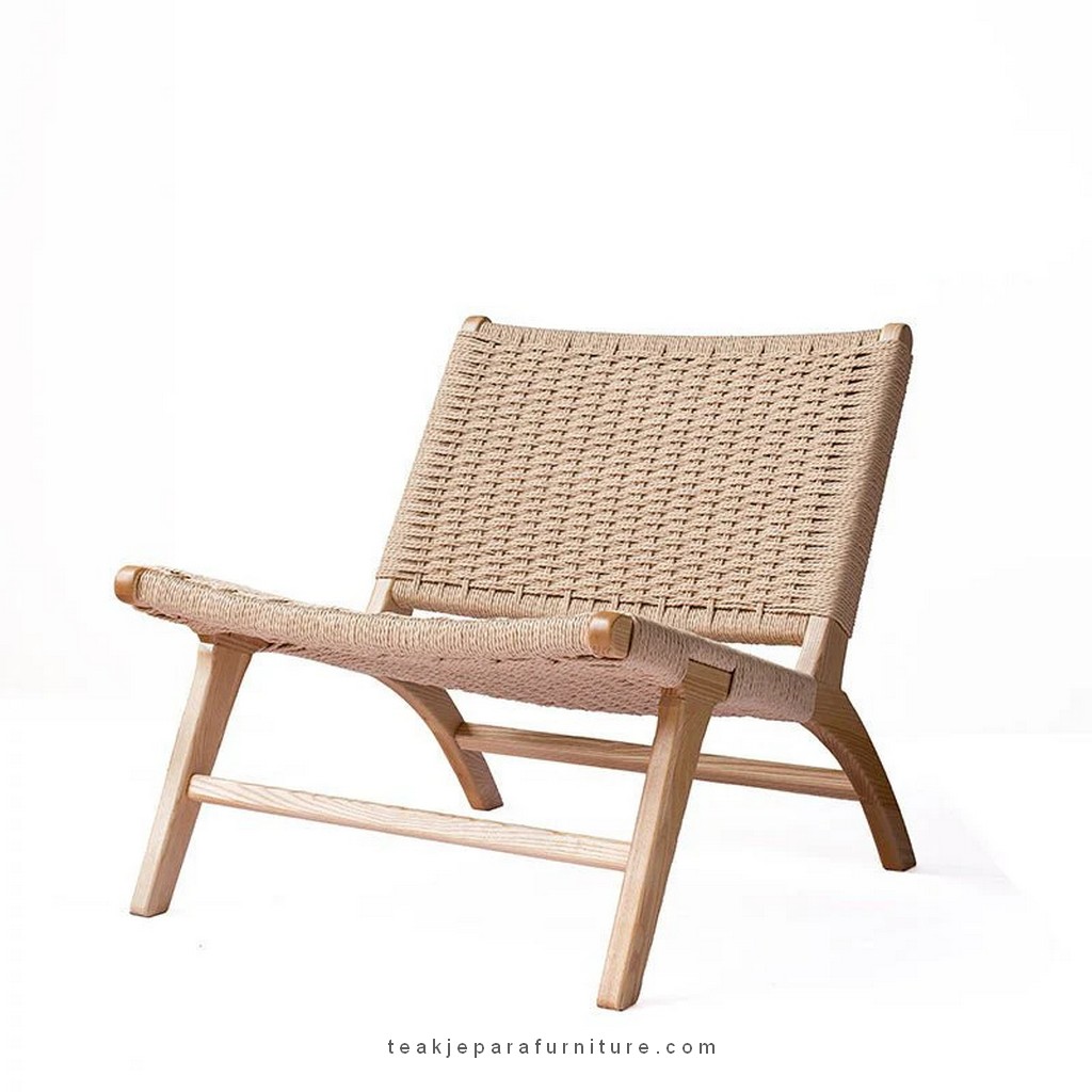 teak and rope lounge chair
