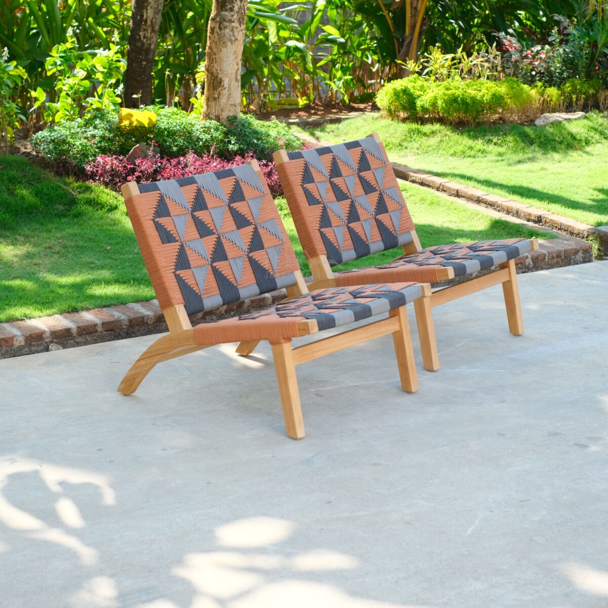 TEAK OUTDOOR ZAREN PATTERNED LOUNGE CHAIR - Image 2