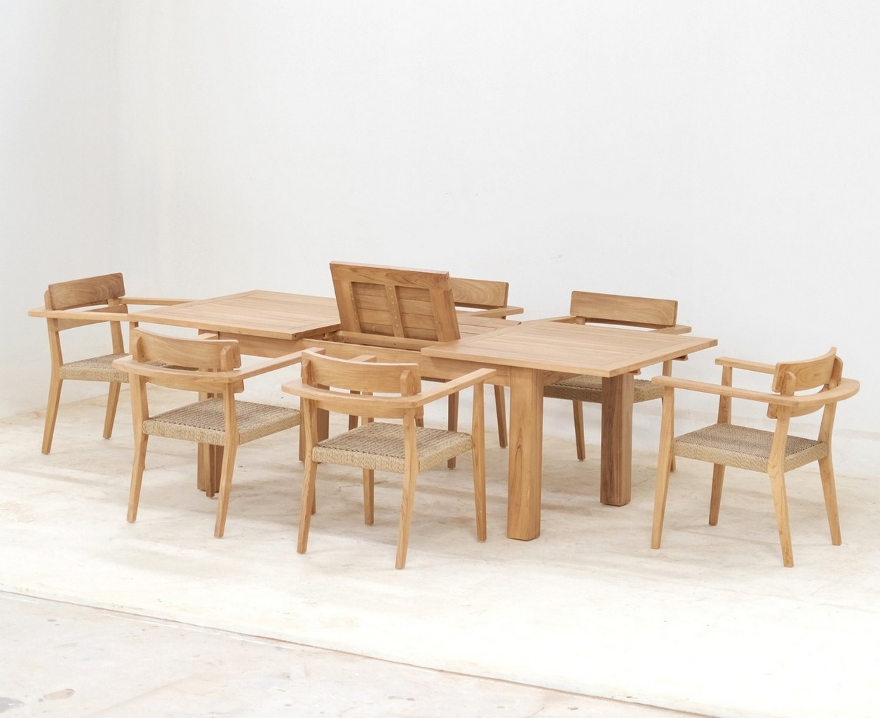 outdoor extendable dining set