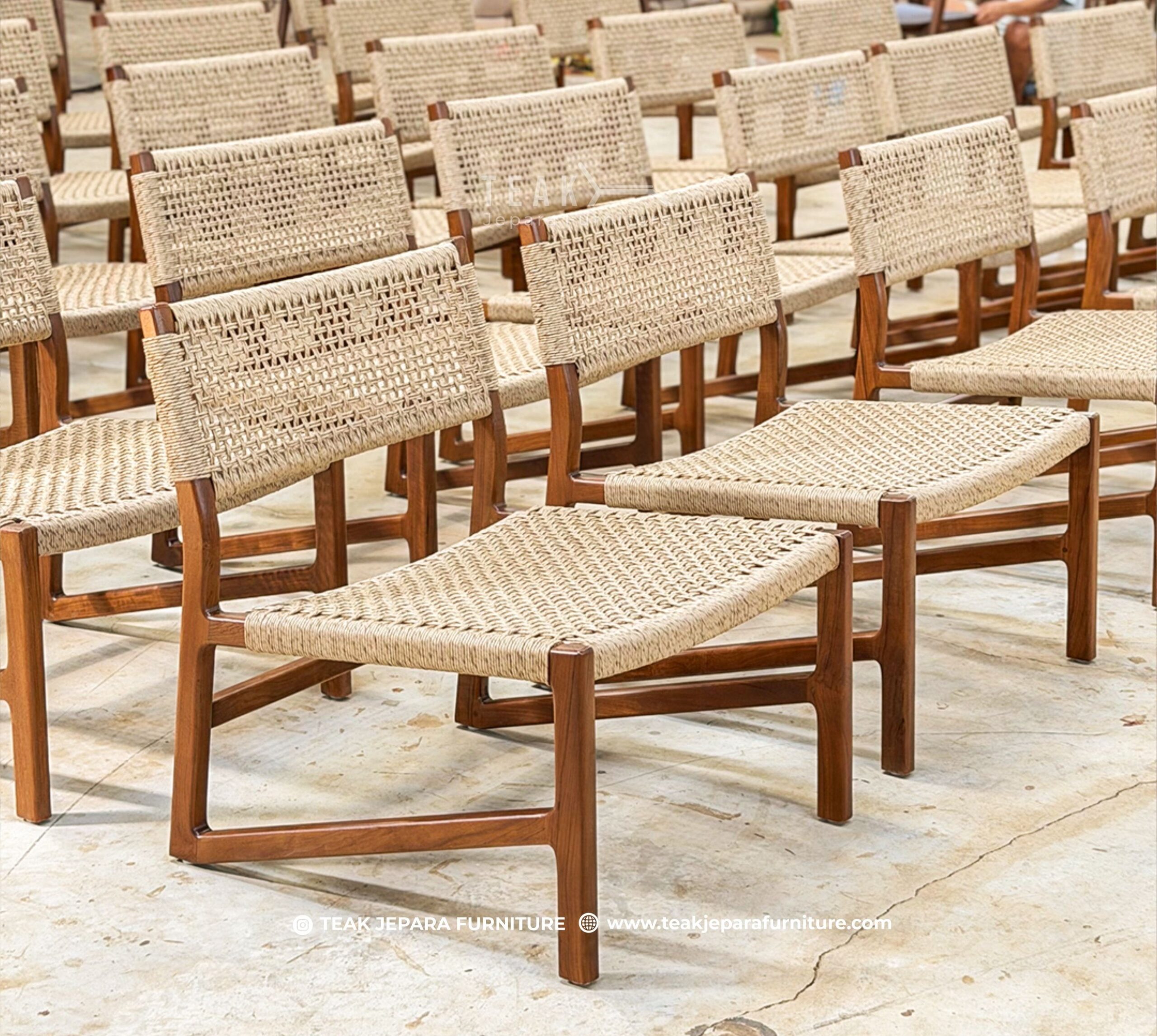 teak furniture manufacturer
