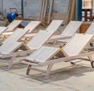 teak wood sun lounger